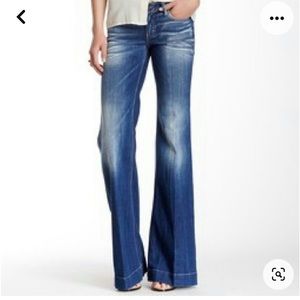 Women’s SIWY JEANS size 27 very gently/ flare leg set up button front pockets